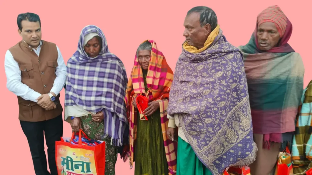 उदाकिशुनगंज के लाली टोला में कंबल व स्वेटर वितरण: ग्लोबल फाउंडेशन ट्रस्ट ने जरूरतमंदों को दी ठंड से राहत